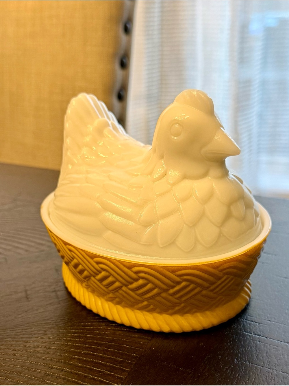 Vintage 1973 Avon White Milk Glass Hen on Nest Covered Dish - Picture 2 of 8